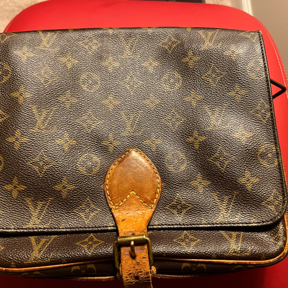 Louis Vuitton shoulder/crossbody bag Cartouchiere